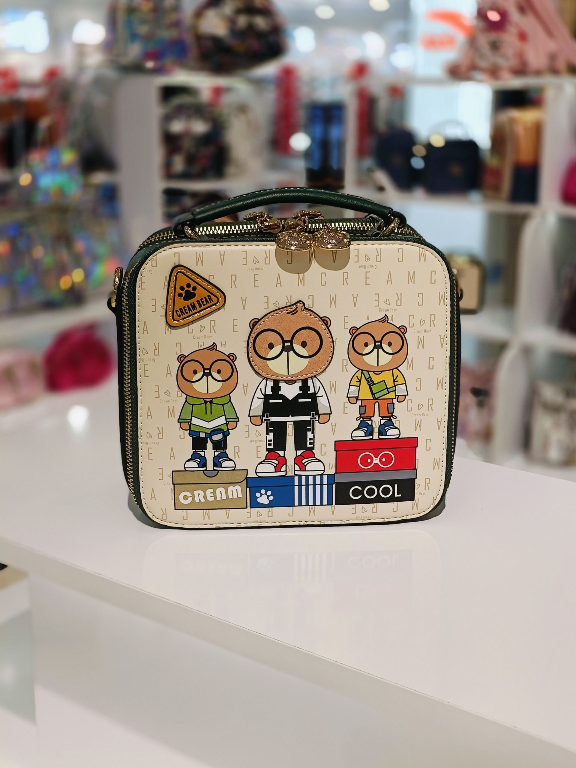 túi đeo cream bear