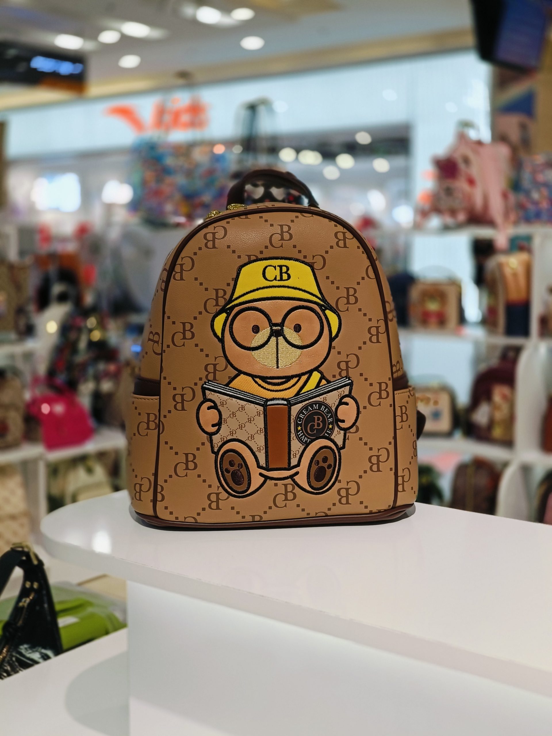 balo và túi xách cream bear